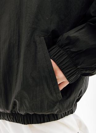Жіноча куртка nike w nsw essntl wr wvn jkt чорний s (7ddm6185-010 s)4 фото