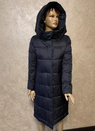Элегантное зимнее пальто (пуховик) с объёмным капюшоном размер 42