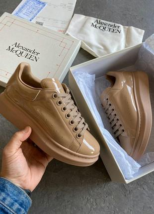 Кроссовки alexander mcqueen patent beige кросівки