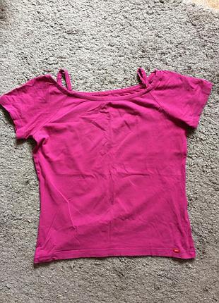 Малиновая футболка с бретельками