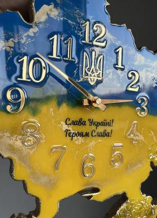 Часы настенные из эпоксидной смолы "карта украины" 40x25 см3 фото