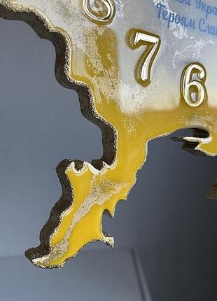 Часы настенные из эпоксидной смолы "карта украины" 40x25 см5 фото