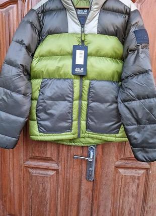 Брендовая фирменная куртка натуральный пуховик jack wolfskin,оригинал,новая с бирками,размер m-l.2 фото