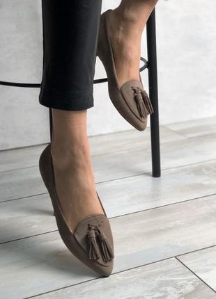 Балетки замшеві , шкіряні , в стилі лоферів , з гострим носоком