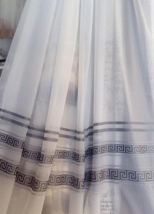 Тюль  шифрн с серыми полосками.