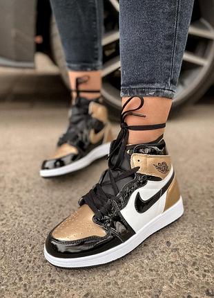 Женские лаковые кожаные кроссовки nike jordan 1 retro high patent 😍 (весна/ лето/ осень)