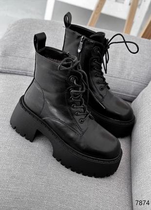 Черные кожаные зимние ботинки на шнурках шнуровке высокой массивной толстой подошве платформе толстом каблуке зима1 фото