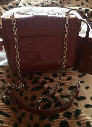 Трендовая сумка valentino,кроссбоди  сумочка,лаковая,с кошельком2 фото