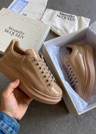 Лакированные женские кроссовки alexander mcqueen patent beige (36-41)😍