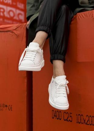 Alexander mcqueen triple white повністю білі шкіряні кросівки (36-41)😍3 фото