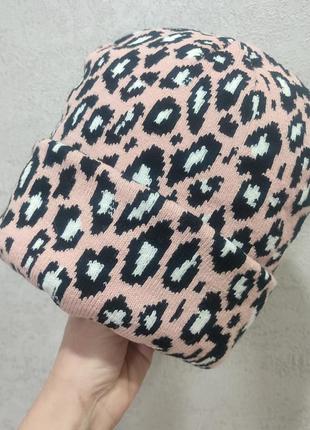 Шапка жіноча зимова, тепла шапка біні з леопардовим принтом9 фото