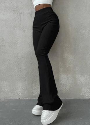 Модные брюки клеш женские, теплые стильные брюки, лосины клеш на флисе черные, бежевые, серые6 фото