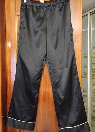 Домашні брюки,calvin klein,розмір м, поліестр,кішені, довжина 96, пот 37,на резинці, поб 52,прямі