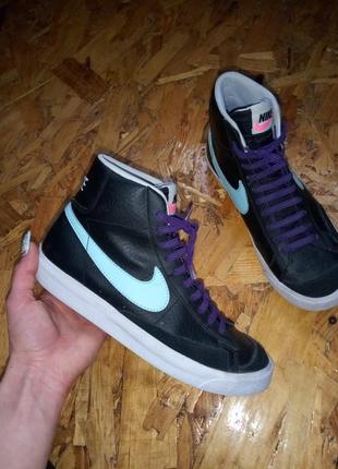 Кожаные высокие кроссовки крассовки nike