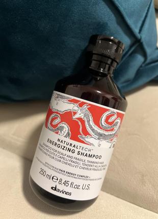 Energizing shampoo davines