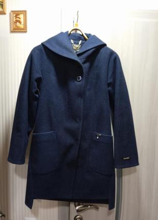 Пальто осень-зима 42-44 размер.1 фото