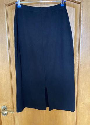 Базовая трикотажная чёрная юбка ниже колена на резинке 50-54 р5 фото