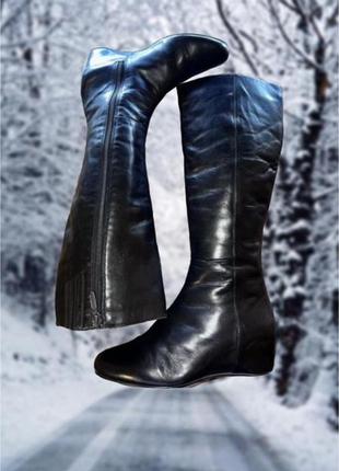 Зимові шкіряні чоботи високі carlo pazolini оригінальні чорні на танкетці1 фото