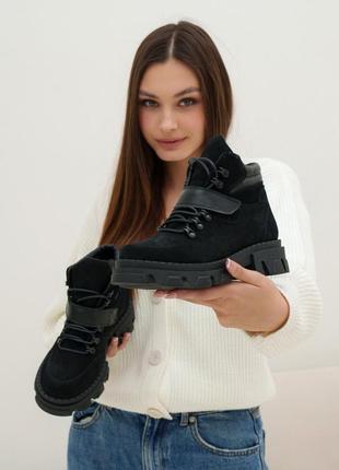 Замшеві жіночі демісезонні/зимові черевики на шнурівці