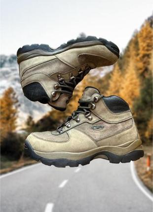Зимові шкіряні черевики трекінгові hi-tec waterproof оригінальні1 фото
