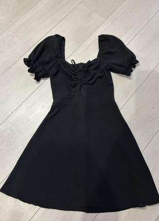 Платье черное на девушку4 фото