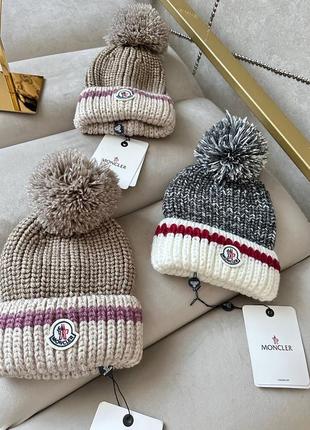 Брендовая шапка в стиле moncler