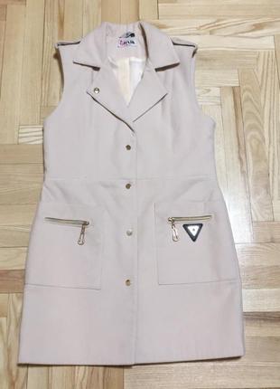 Жилетка довга