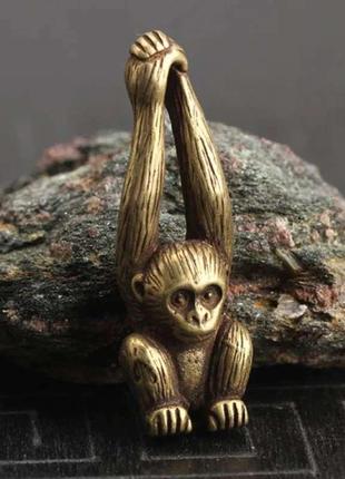 Мініатюра мавпа(гібон)