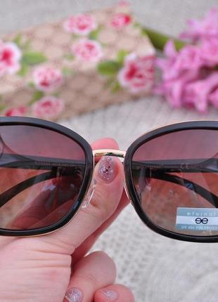 Красивые женские солнцезащитные очки классика eternal polarized et3333 окуляри6 фото