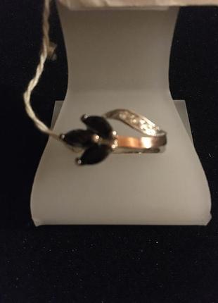 Серебряное кольцо с вставкою золота и фианиту, акция -15%.1 фото