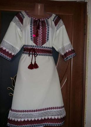 Платье в украинском стиле вышитое платье вышиванка