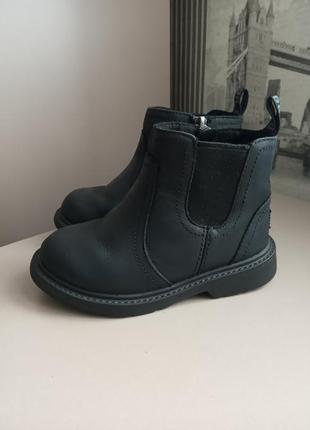 Ботинки ugg (25) из натуральной кожи демисезонные оригинал