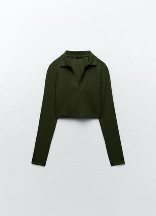 Укороченное поло хаки с длинным рукавом zara, кроп лонг с воротником в рубчик