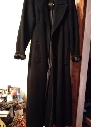 Красивое пальто, длинное черное, классика1 фото