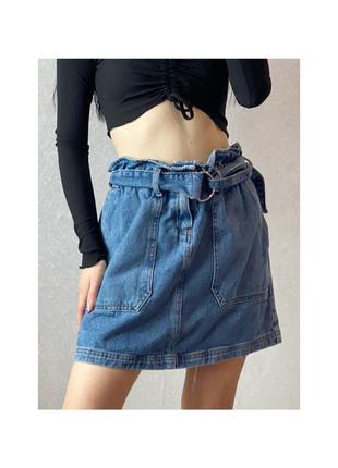 Актуальна джинсова спідниця міні, з кишенями, стильна, модна