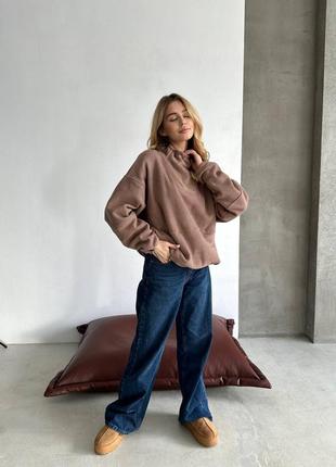 Очень крутая базовая спортивная кофточка из качественного плотного флиса