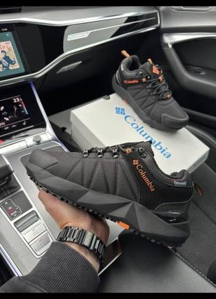 Columbia facet low trinsulate black white termo