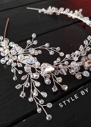 Ободок с хрустальных бусин