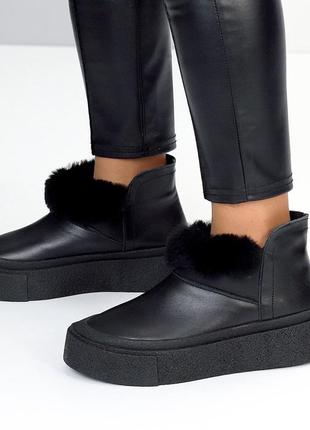 Шкіряні зимові черевики короткі у чорному кольорі від українського виробника 🖤3 фото