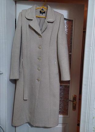 Пальто осеннее, р.48 (40)