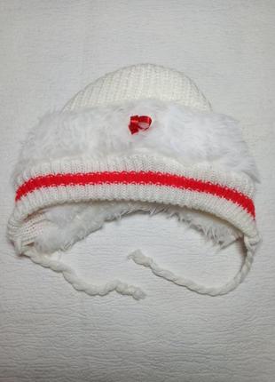 Теплая шапка для новорожденного малыша
