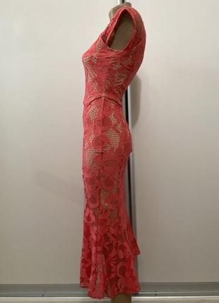 Яркое кружевное платье миди No1696 фото