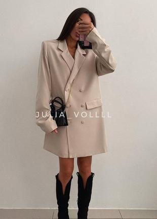 Пиджак платье блейзер на пуговицах prettylittlething plt
