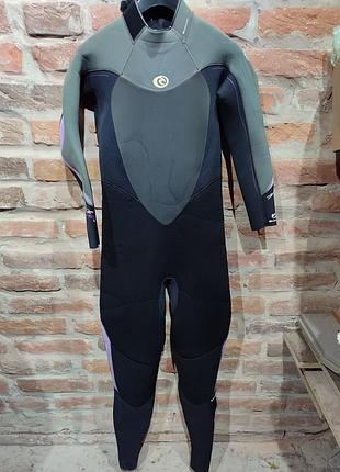 Гидрокостюм женский м(12)