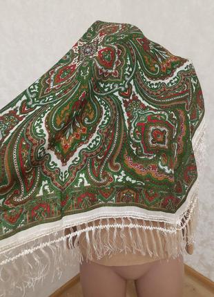 Шикарный новый шерстяной платок с кисточками4 фото