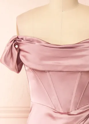 Брендова коктельна сукня корсет з драпуванням атласна від boohoo occasion