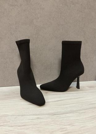 Неймовірно гарні черевики від zara