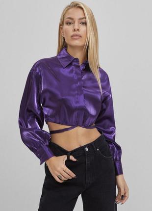 Яркая фиолетовая блестящая укороченная рубашка bershka show up, блузка1 фото