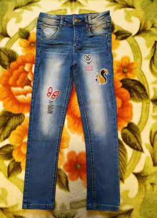 Фірмові,стильні джинси для дівчинки 7-8 років