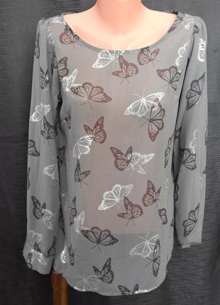 Ефектна сіра блуза у метелика від f&f (розмір 10)